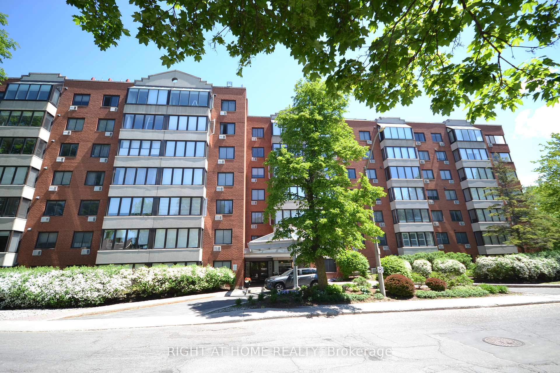 Photo of Unit 309, 225 Alvin Road N
