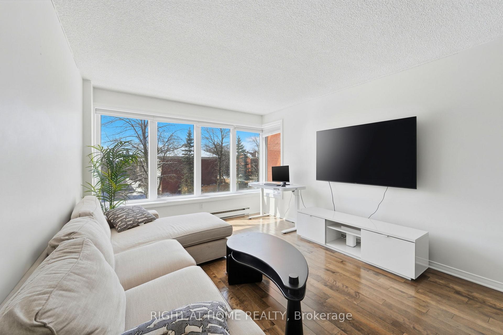 Photo 10 of Unit 309, 225 Alvin Road N, Ottawa, Manor Park — HOMEH