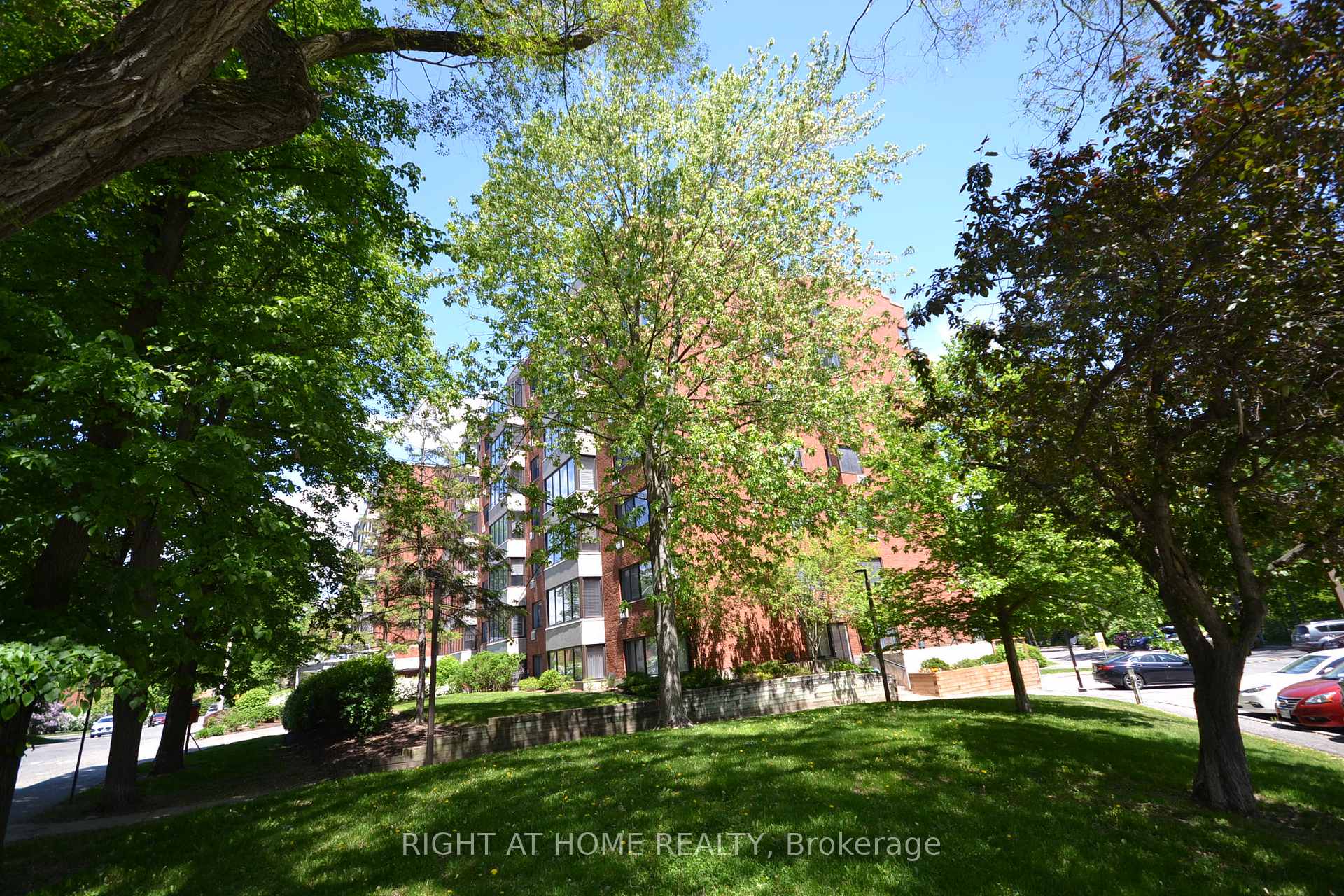 Photo 36 of Unit 309, 225 Alvin Road N, Ottawa, Manor Park — HOMEH