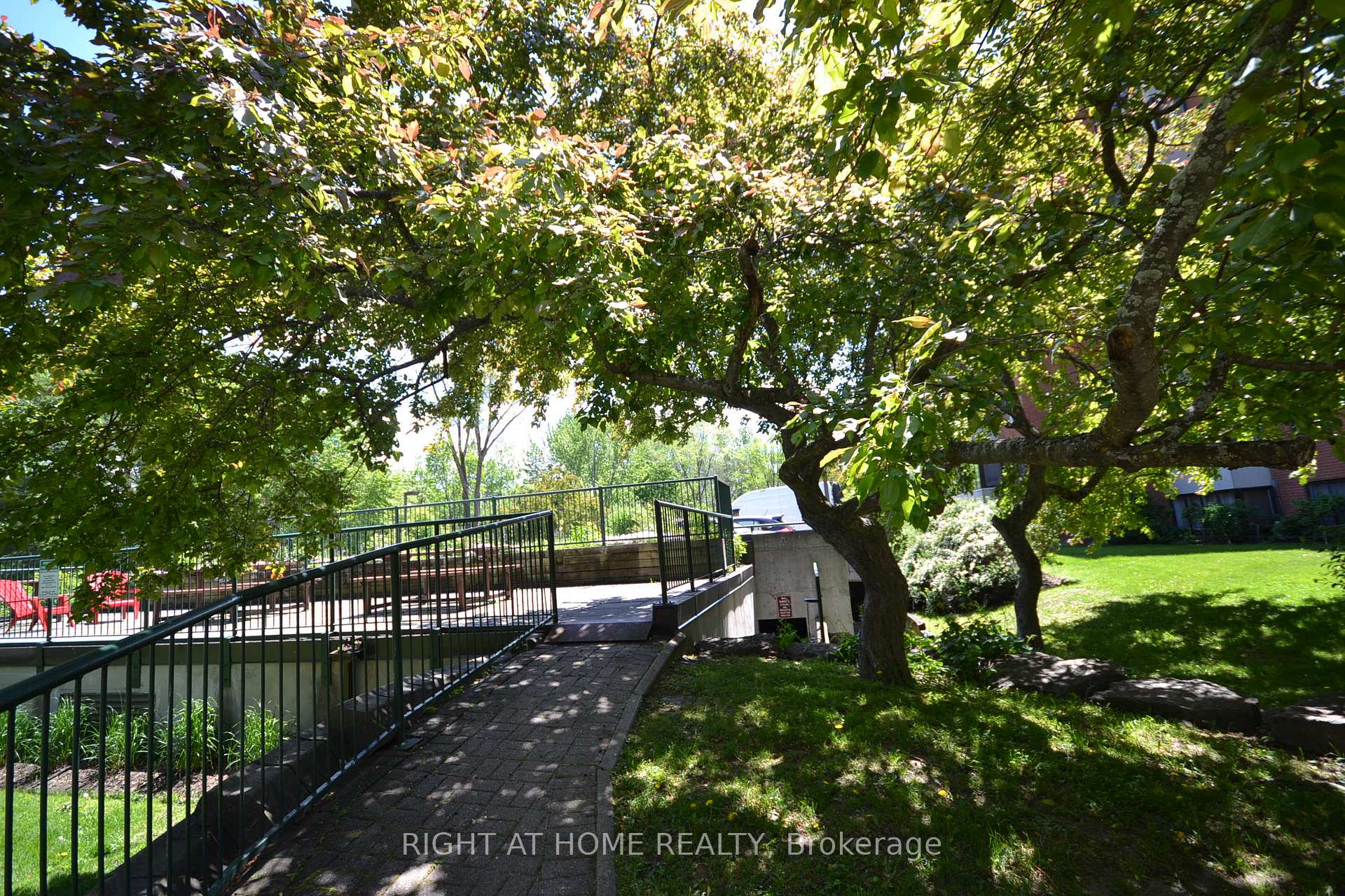 Photo 37 of Unit 309, 225 Alvin Road N, Ottawa, Manor Park — HOMEH