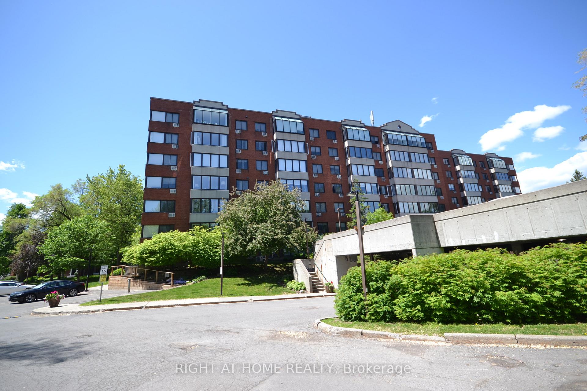 Photo 39 of Unit 309, 225 Alvin Road N, Ottawa, Manor Park — HOMEH