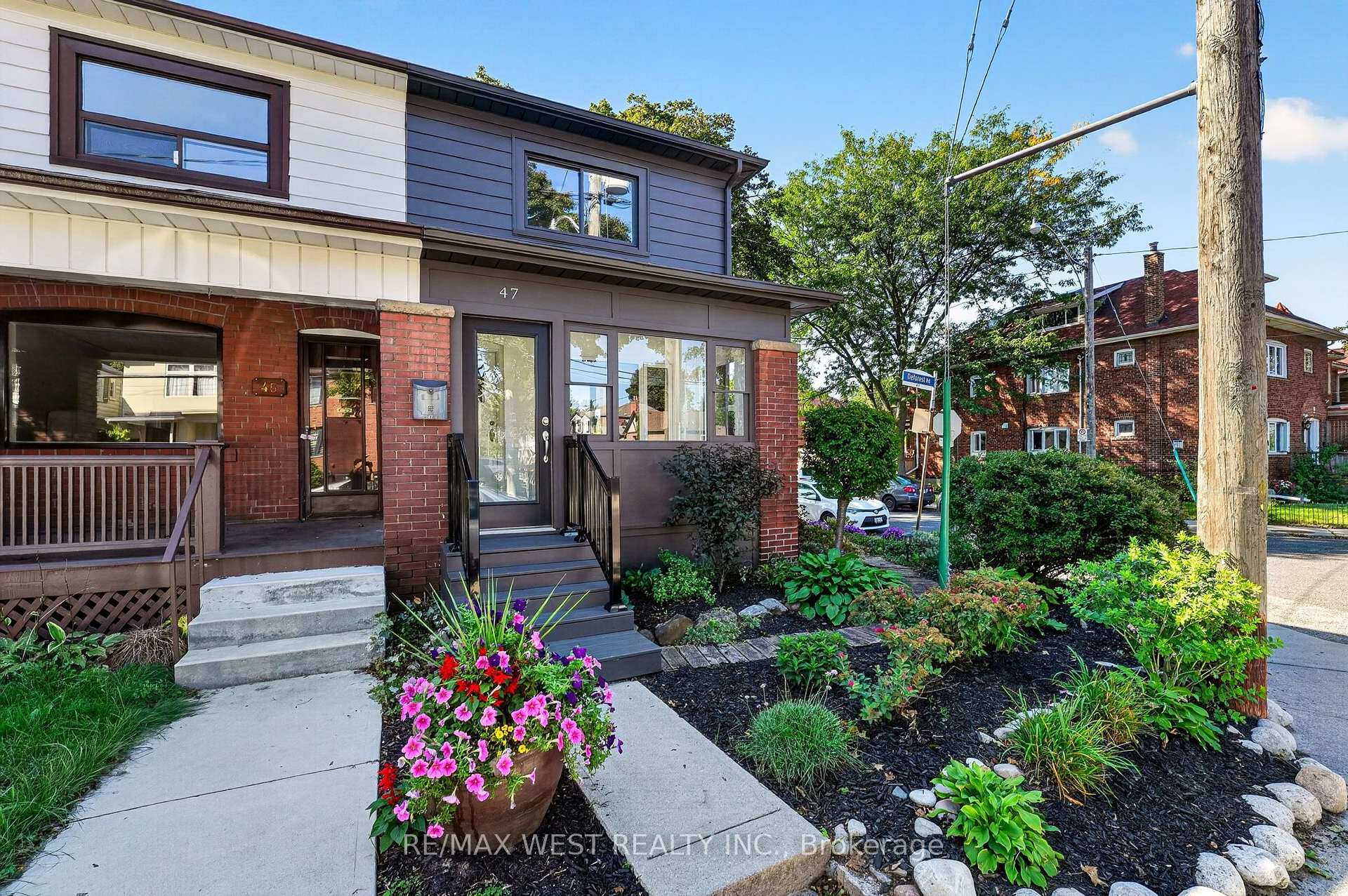 Photo 2 of 47 Deforest Road, Toronto, High Park-Swansea — HOMEH