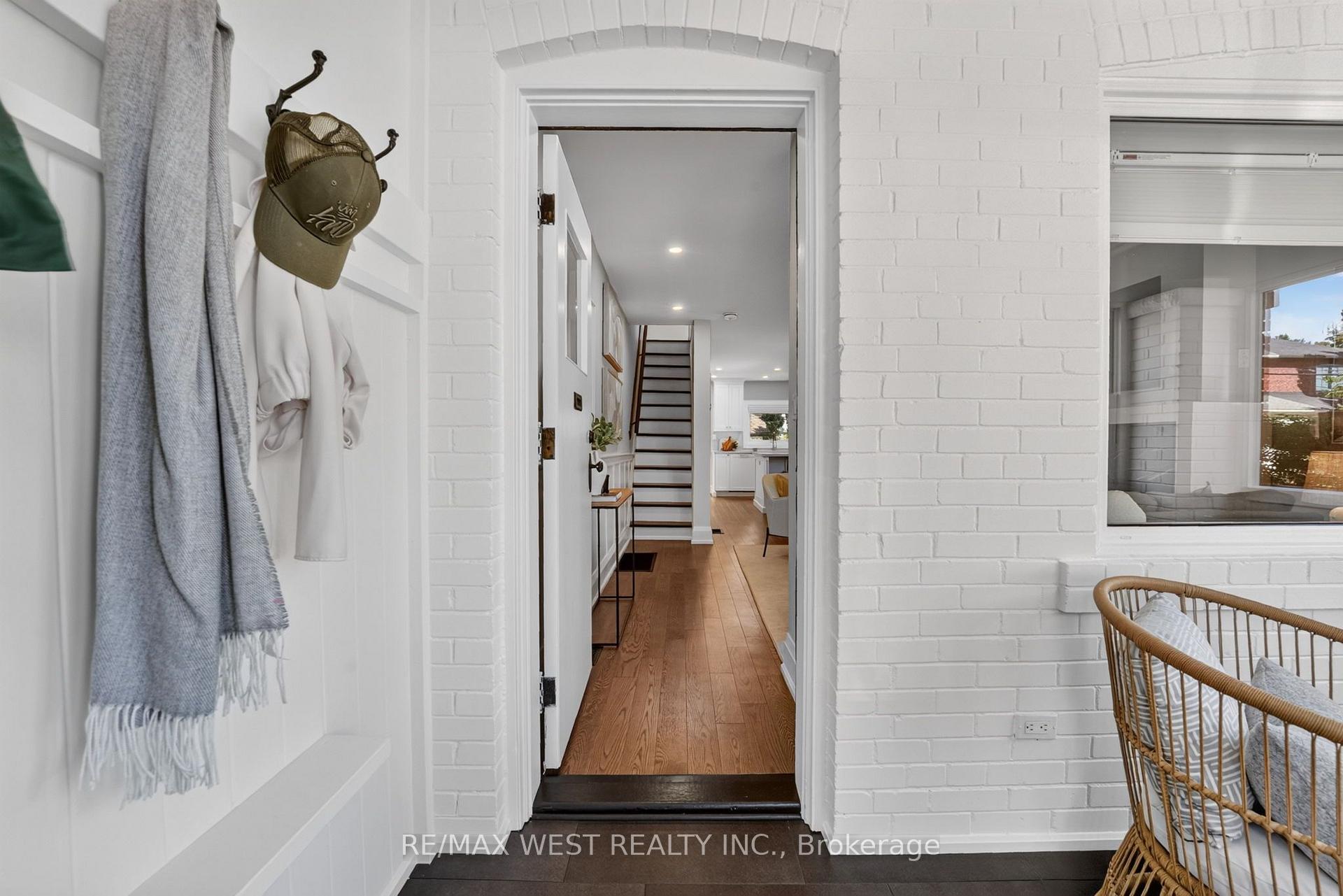 Photo 8 of 47 Deforest Road, Toronto, High Park-Swansea — HOMEH