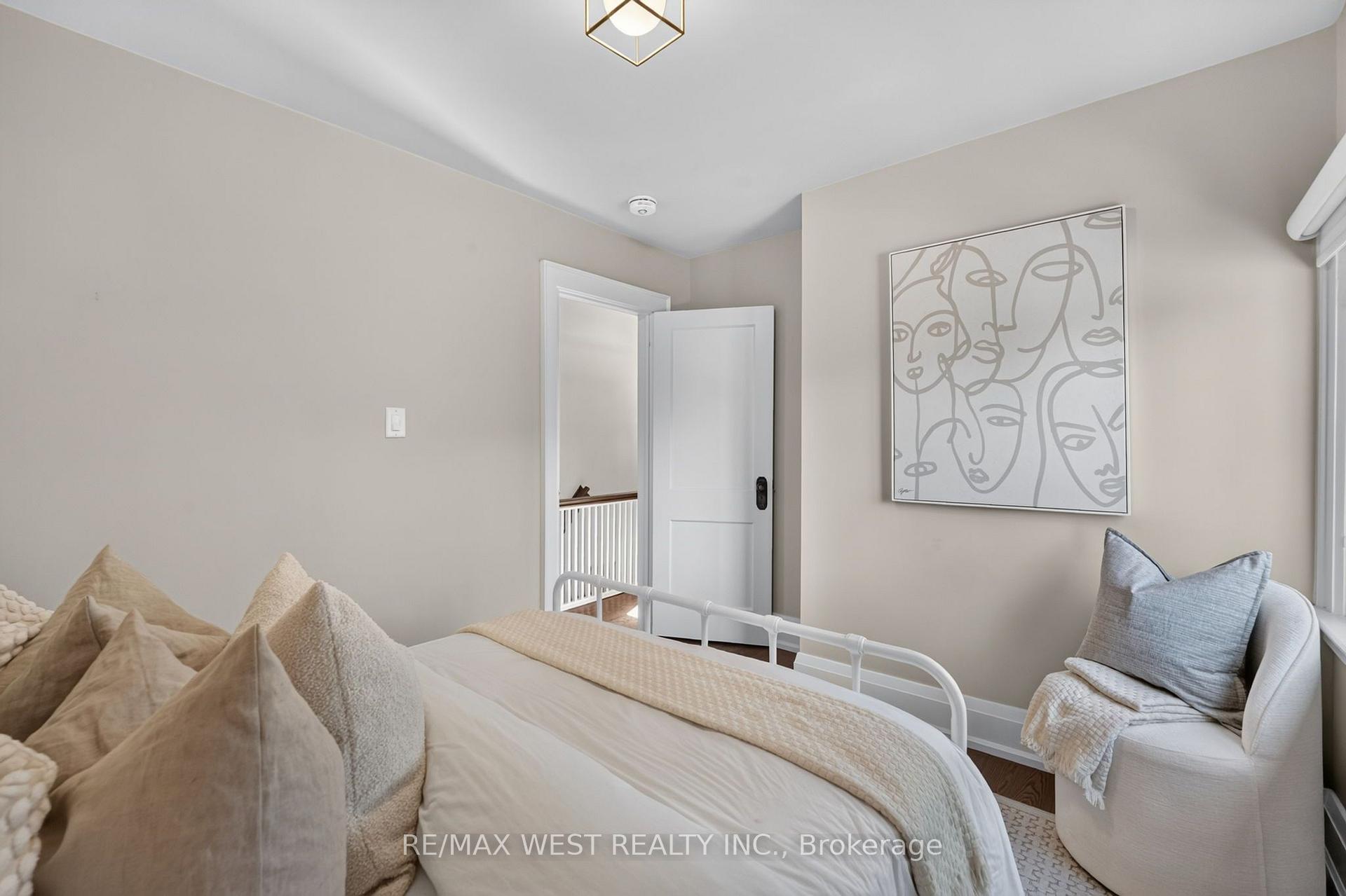 Photo 20 of 47 Deforest Road, Toronto, High Park-Swansea — HOMEH
