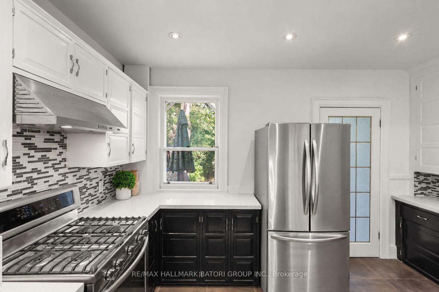 Photo 12 of 104 Orchard View Boulevard, Toronto, Yonge-Eglinton — HOMEH