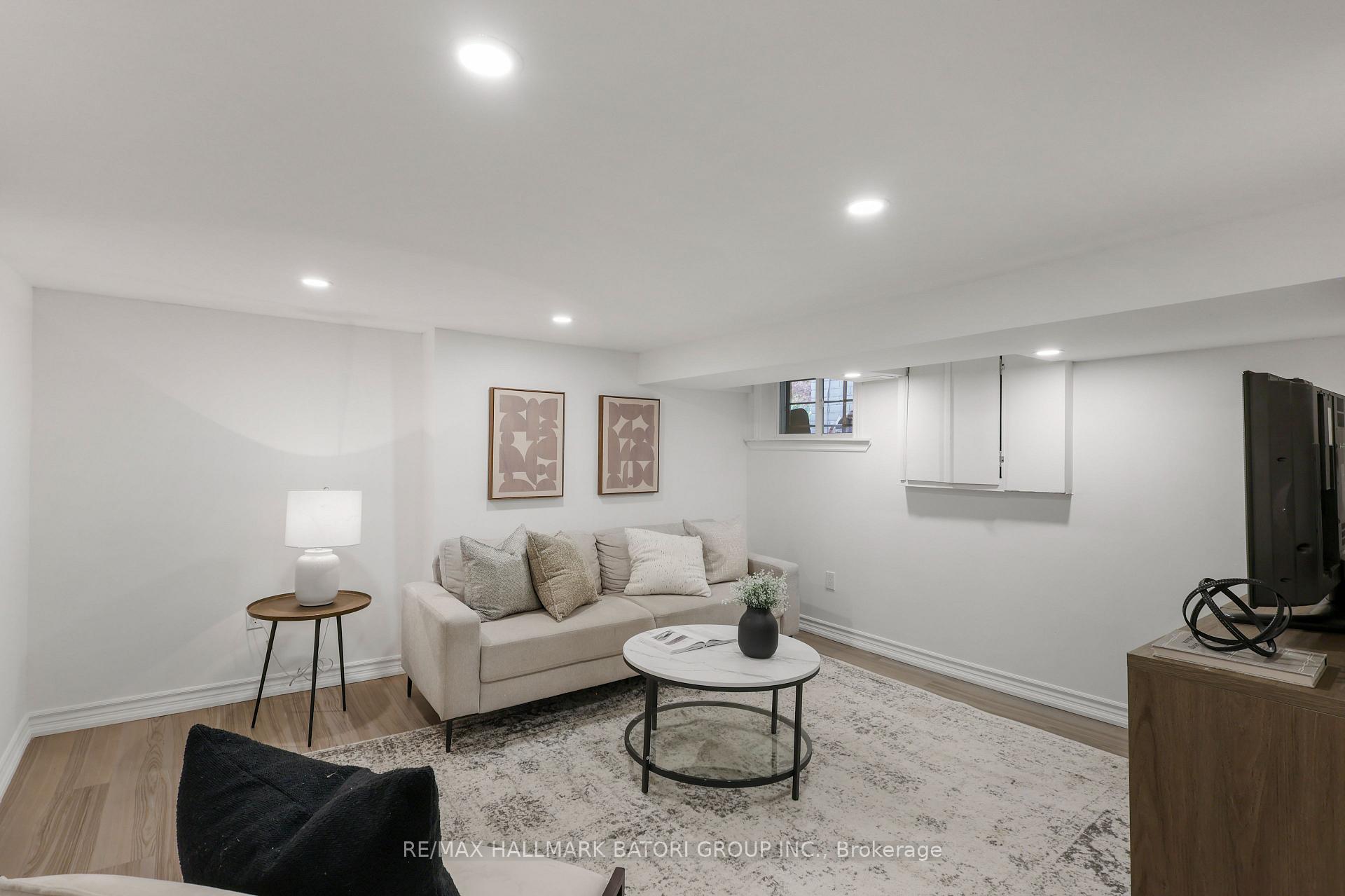 Photo 25 of 104 Orchard View Boulevard, Toronto, Yonge-Eglinton — HOMEH