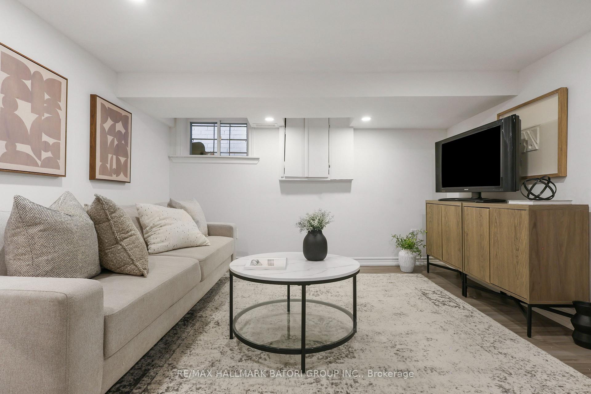 Photo 26 of 104 Orchard View Boulevard, Toronto, Yonge-Eglinton — HOMEH