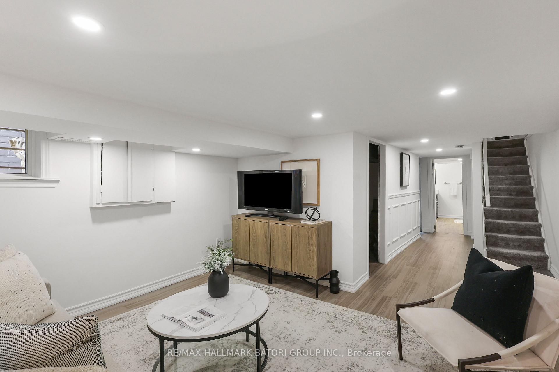 Photo 28 of 104 Orchard View Boulevard, Toronto, Yonge-Eglinton — HOMEH