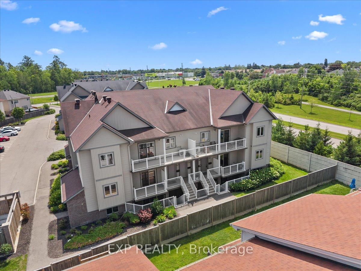 Photo 3 of Unit 12, 128 Sternes Private, Ottawa, Springridge/East Village — HOMEH