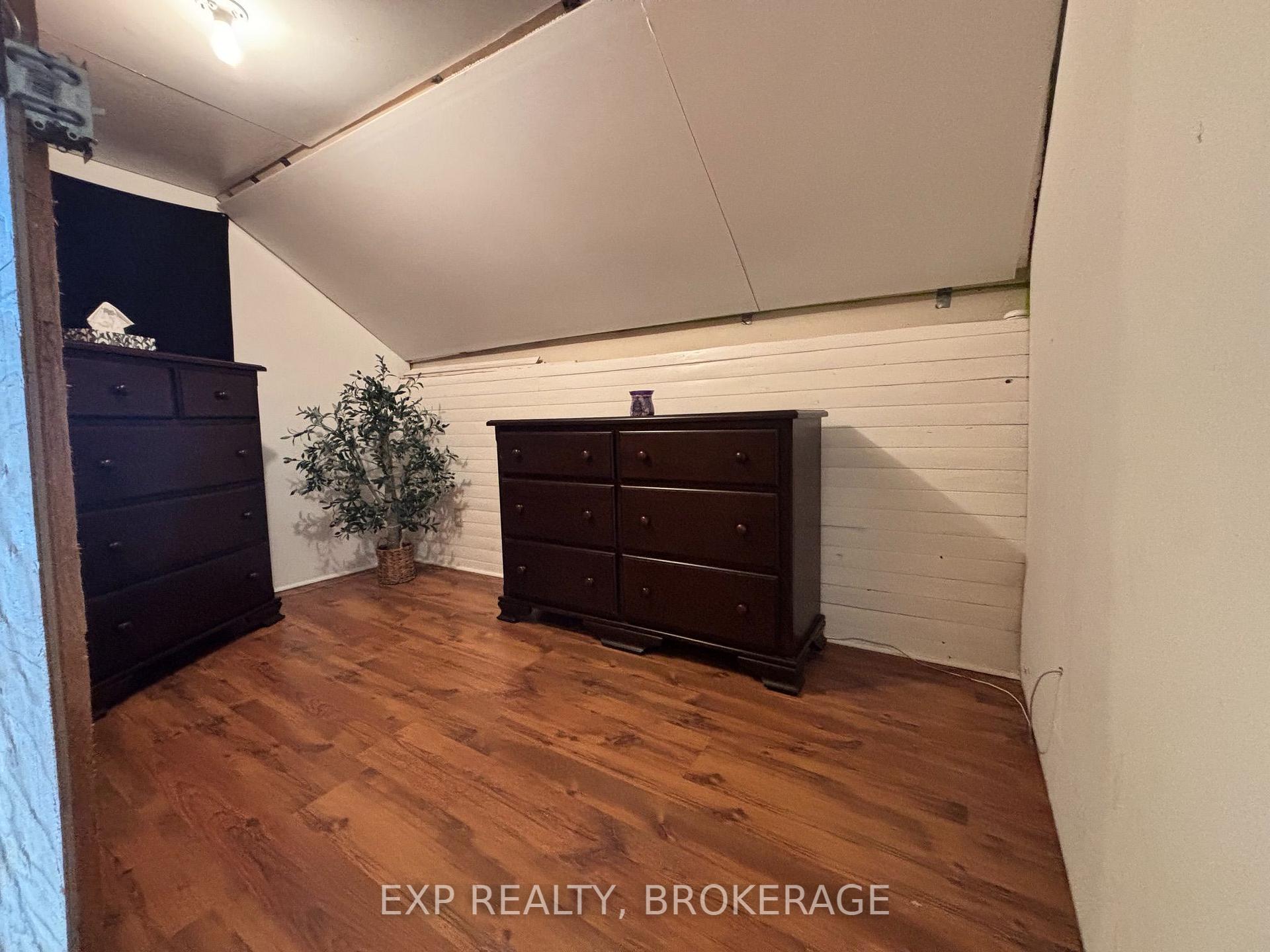 Photo 4 of 1256 Elm Tree Road, Frontenac, Frontenac Centre — HOMEH