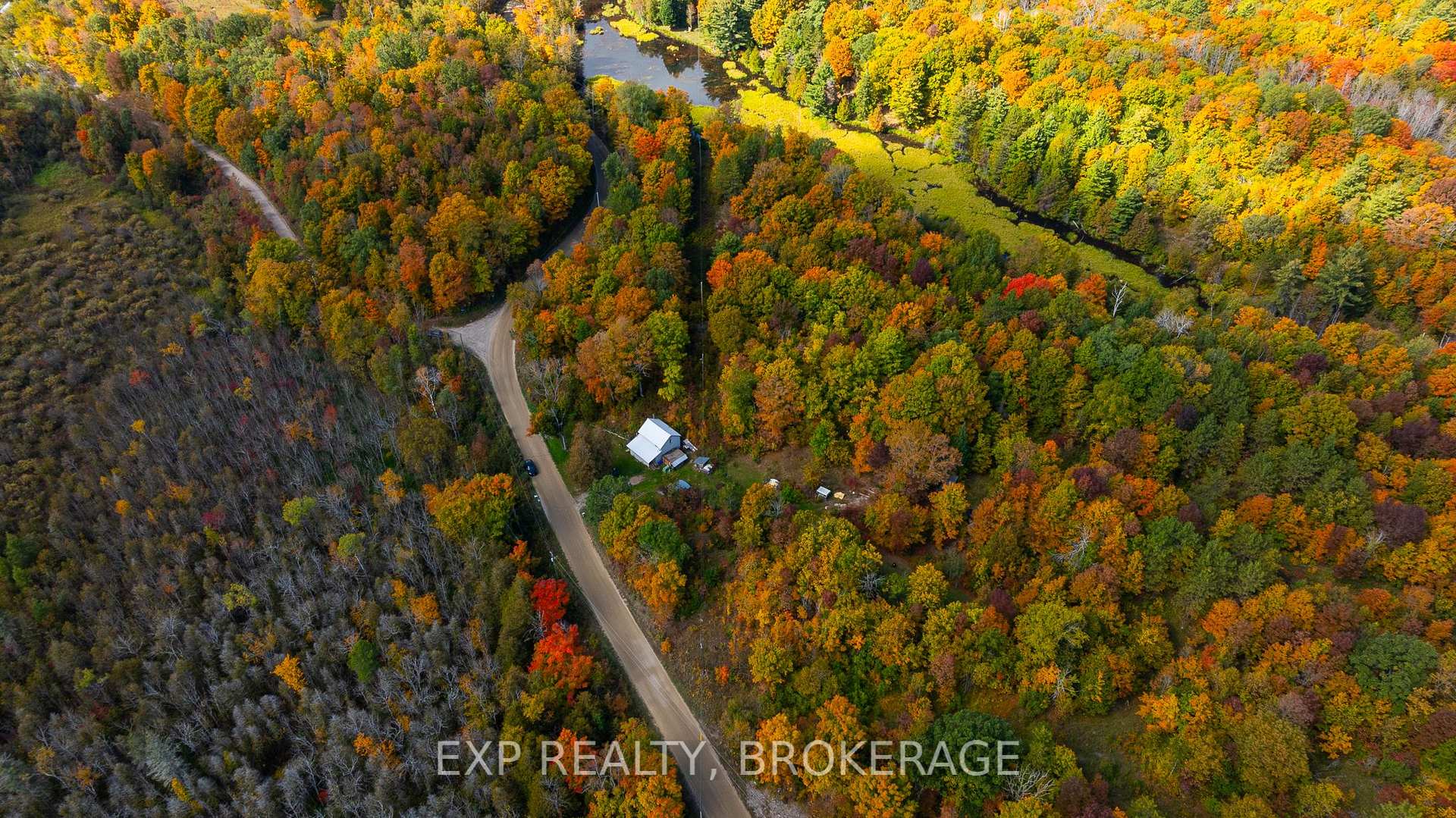 Photo 11 of 1256 Elm Tree Road, Frontenac, Frontenac Centre — HOMEH