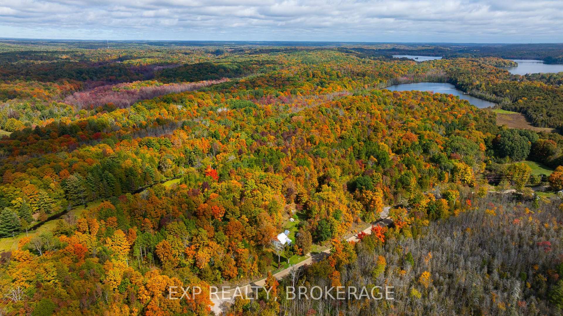 Photo 17 of 1256 Elm Tree Road, Frontenac, Frontenac Centre — HOMEH