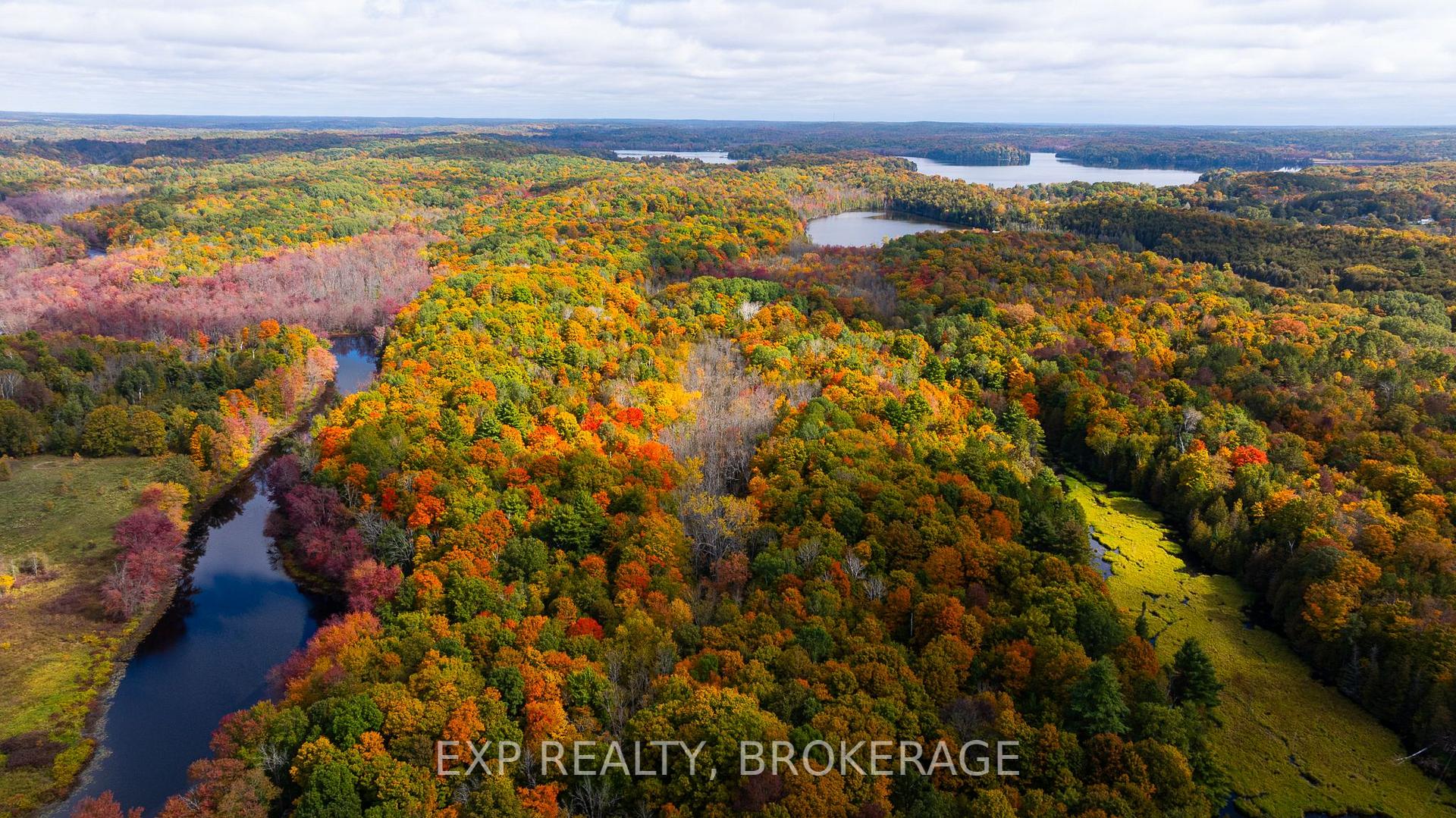 Photo 18 of 1256 Elm Tree Road, Frontenac, Frontenac Centre — HOMEH