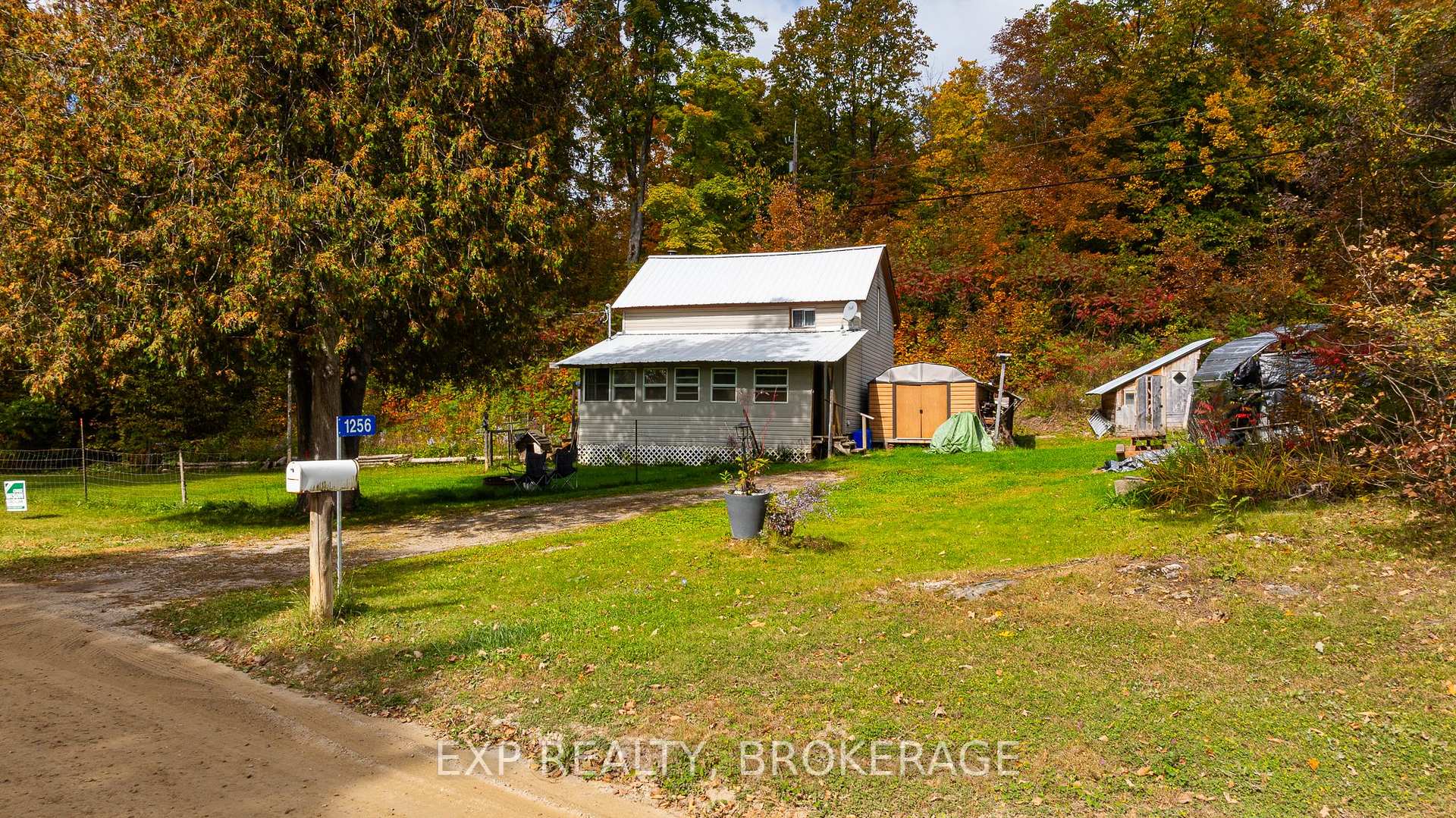 Photo 24 of 1256 Elm Tree Road, Frontenac, Frontenac Centre — HOMEH