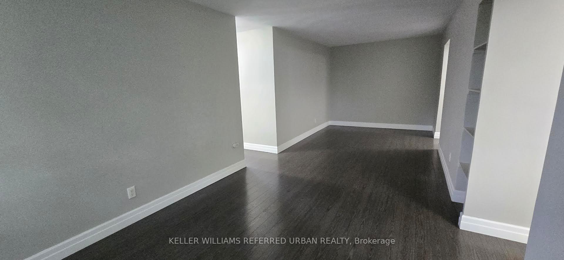 Photo 5 of Unit 308, 1901 Bayview Avenue, Toronto, Leaside — HOMEH