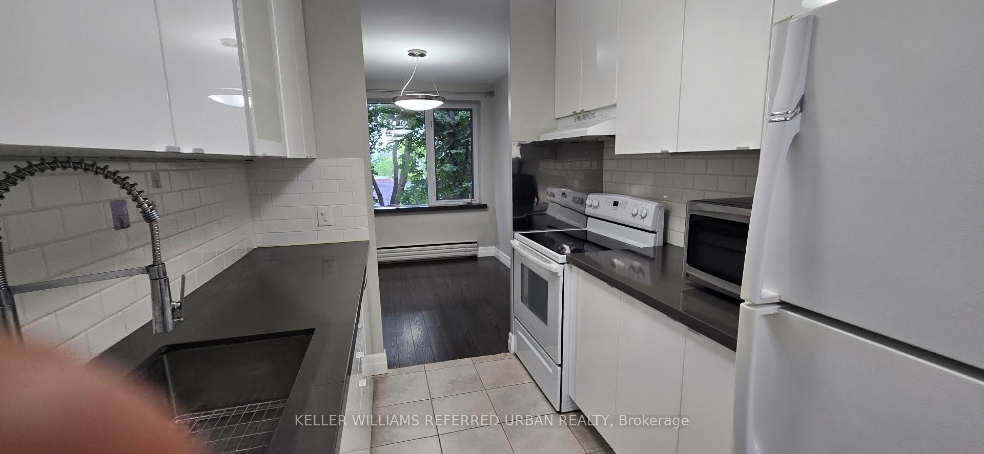 Photo 11 of Unit 308, 1901 Bayview Avenue, Toronto, Leaside — HOMEH