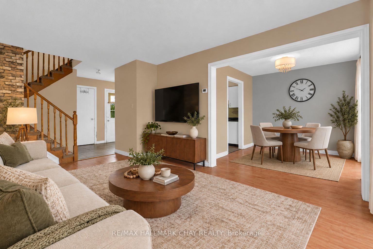 Photo 7 of 104 Ferguson Drive, Barrie, Northwest — HOMEH