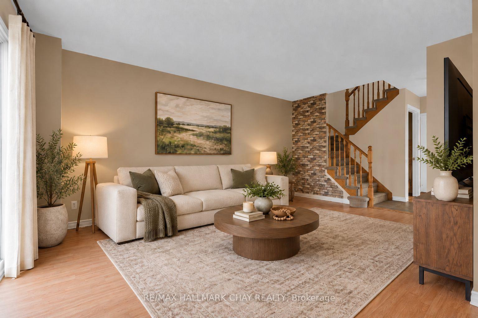 Photo 9 of 104 Ferguson Drive, Barrie, Northwest — HOMEH