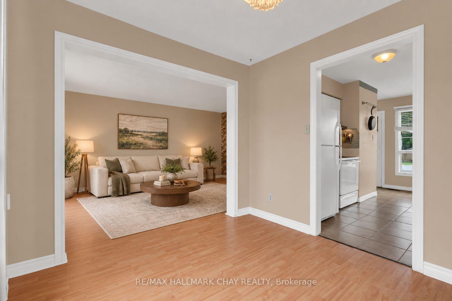 Photo 13 of 104 Ferguson Drive, Barrie, Northwest — HOMEH