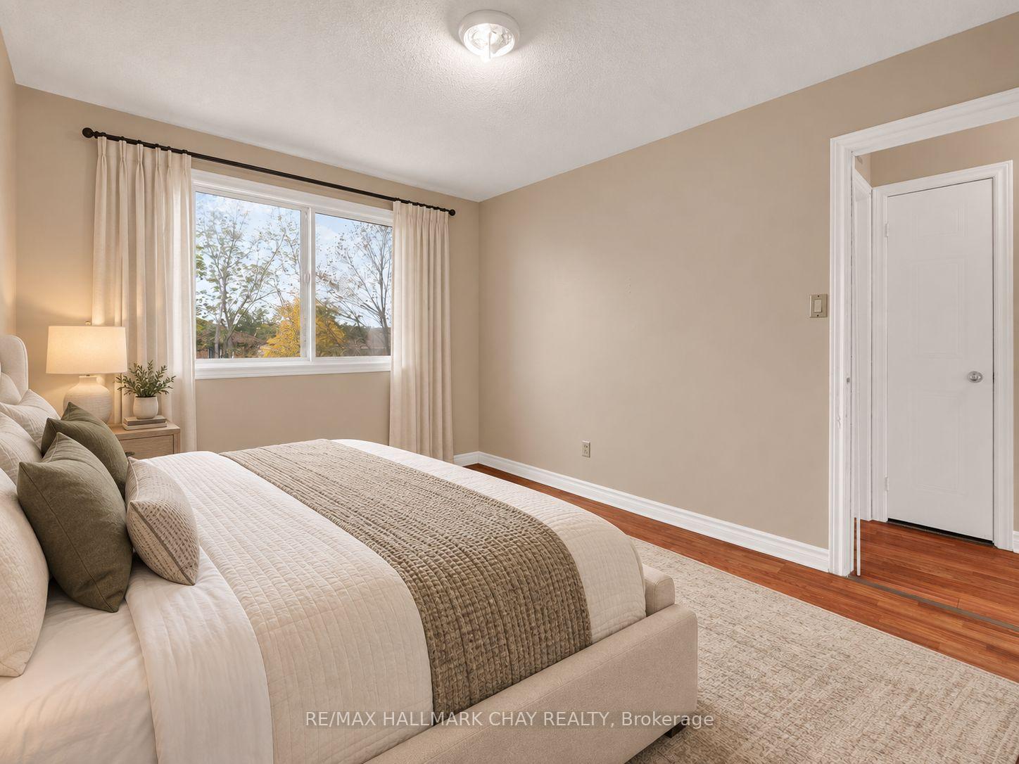 Photo 19 of 104 Ferguson Drive, Barrie, Northwest — HOMEH