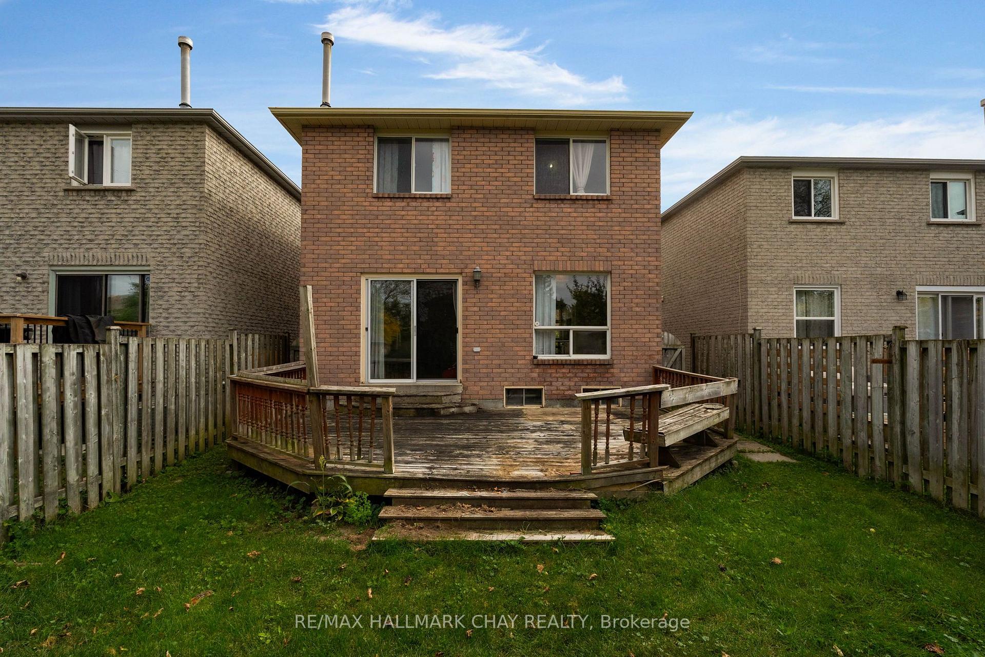 Photo 31 of 104 Ferguson Drive, Barrie, Northwest — HOMEH