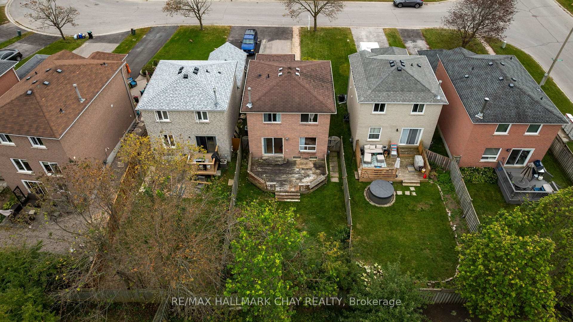 Photo 35 of 104 Ferguson Drive, Barrie, Northwest — HOMEH