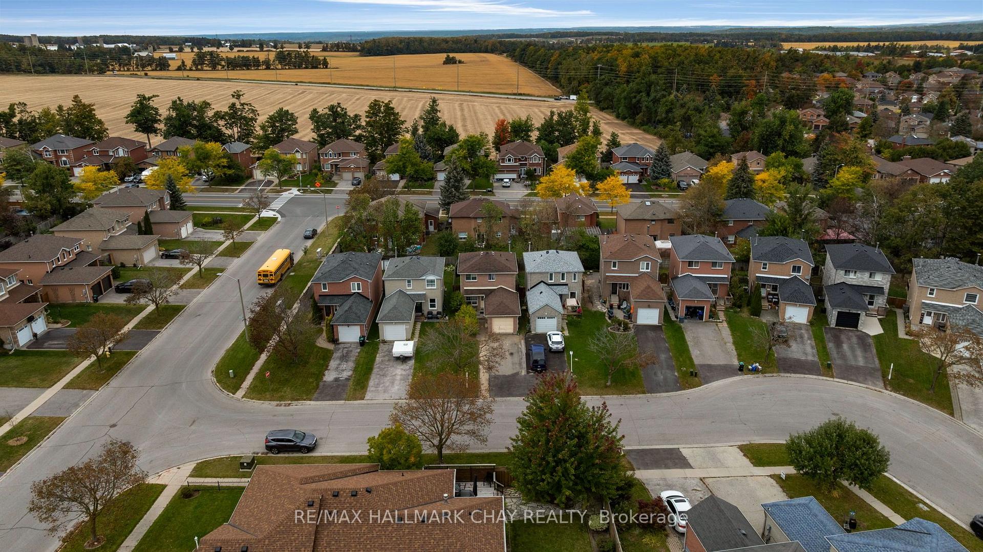 Photo 36 of 104 Ferguson Drive, Barrie, Northwest — HOMEH