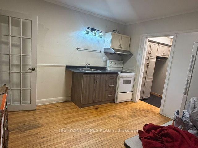 Photo 3 of 118 Kitchener Road, Scarborough, West Hill — HOMEH