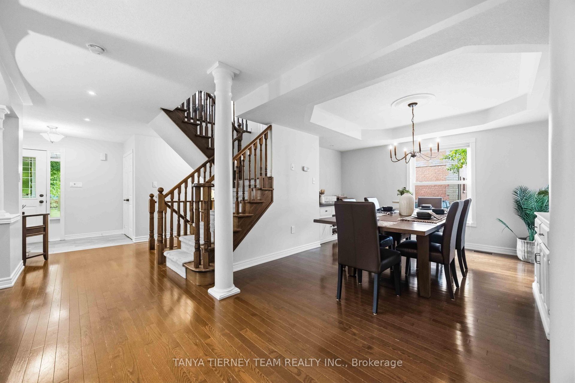 Photo 11 of 16 Waring Avenue, Whitby, Brooklin — HOMEH