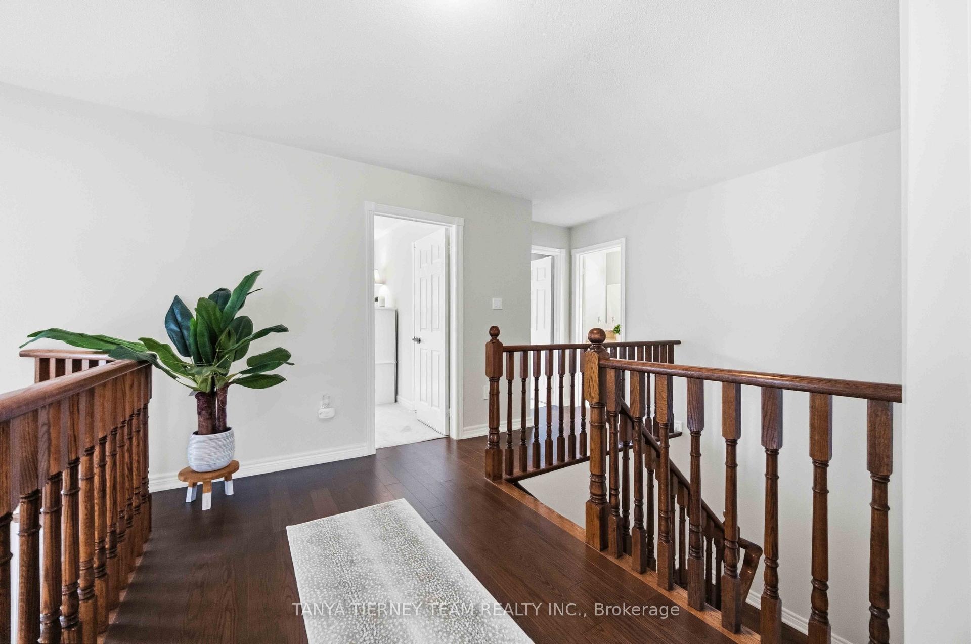 Photo 26 of 16 Waring Avenue, Whitby, Brooklin — HOMEH