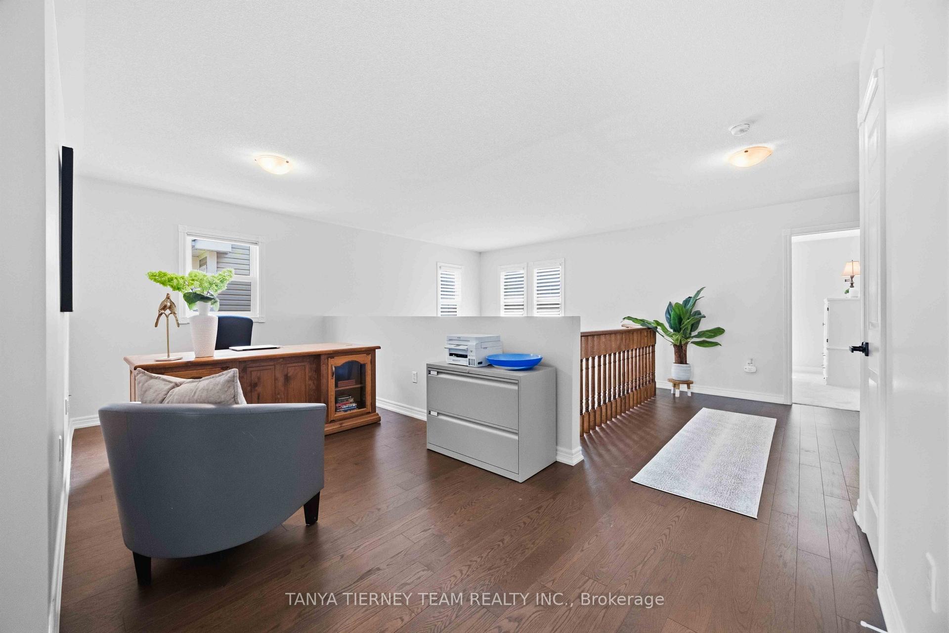 Photo 28 of 16 Waring Avenue, Whitby, Brooklin — HOMEH