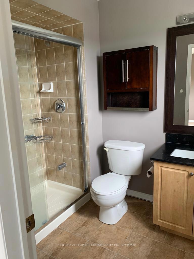 Photo 7 of 69 Bloomington Drive, Cambridge, Christopher-Champlain — HOMEH