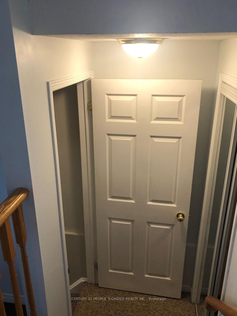 Photo 12 of 69 Bloomington Drive, Cambridge, Christopher-Champlain — HOMEH