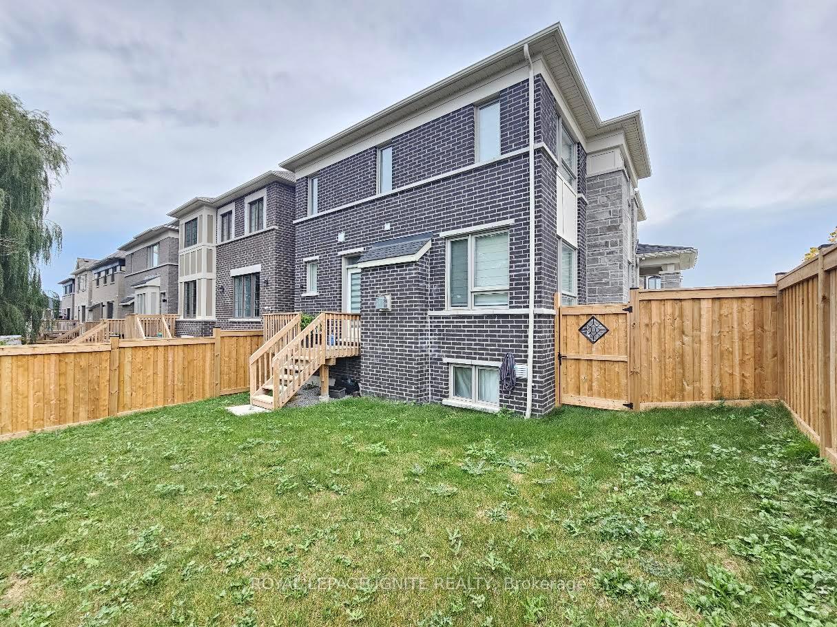 Photo 17 of 3250 Chimney Swift Crescent, Pickering, Rural Pickering — HOMEH