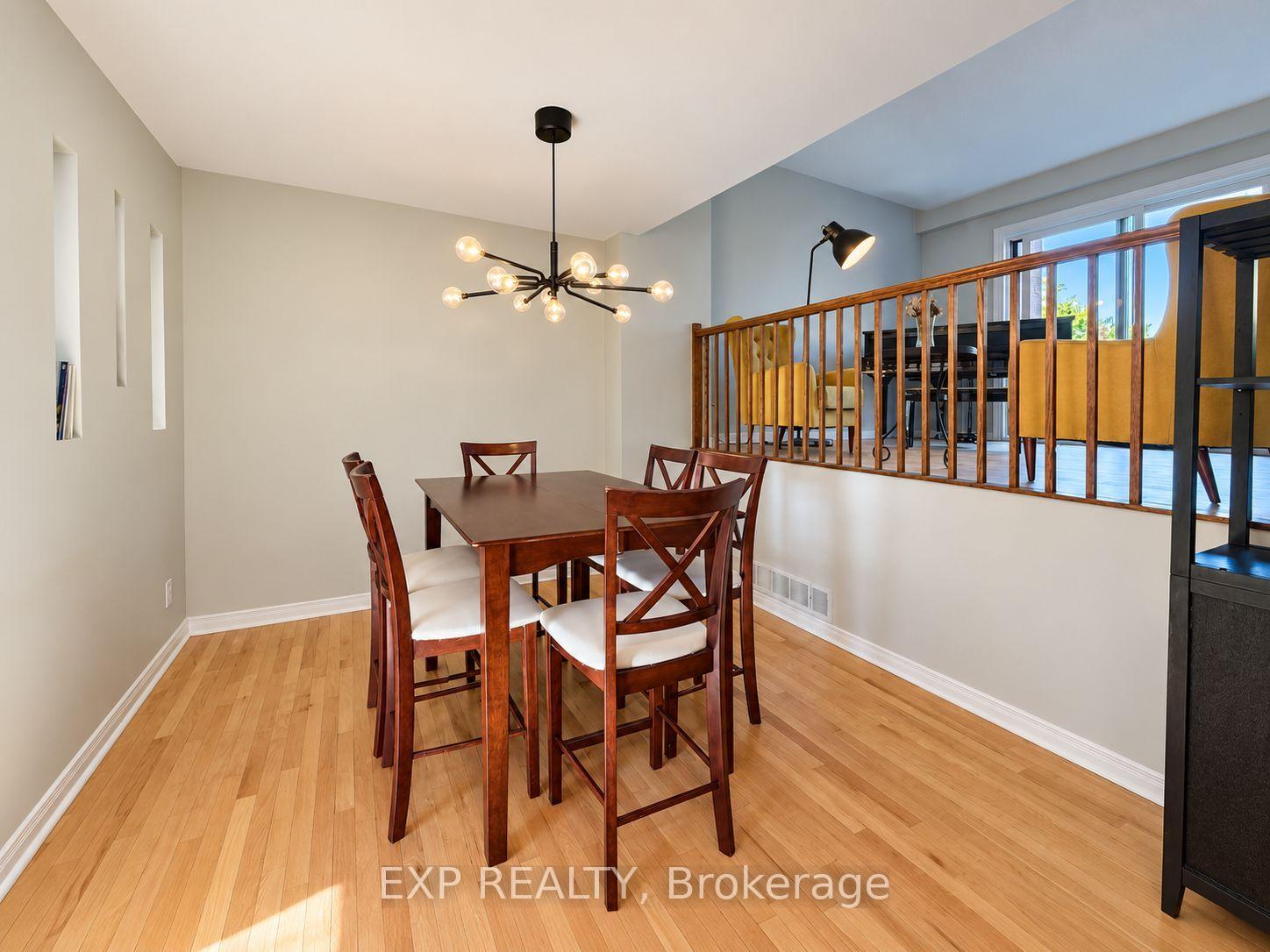Photo 4 of 189 Dunbarton Court, Ottawa, Cardinal Glen — HOMEH