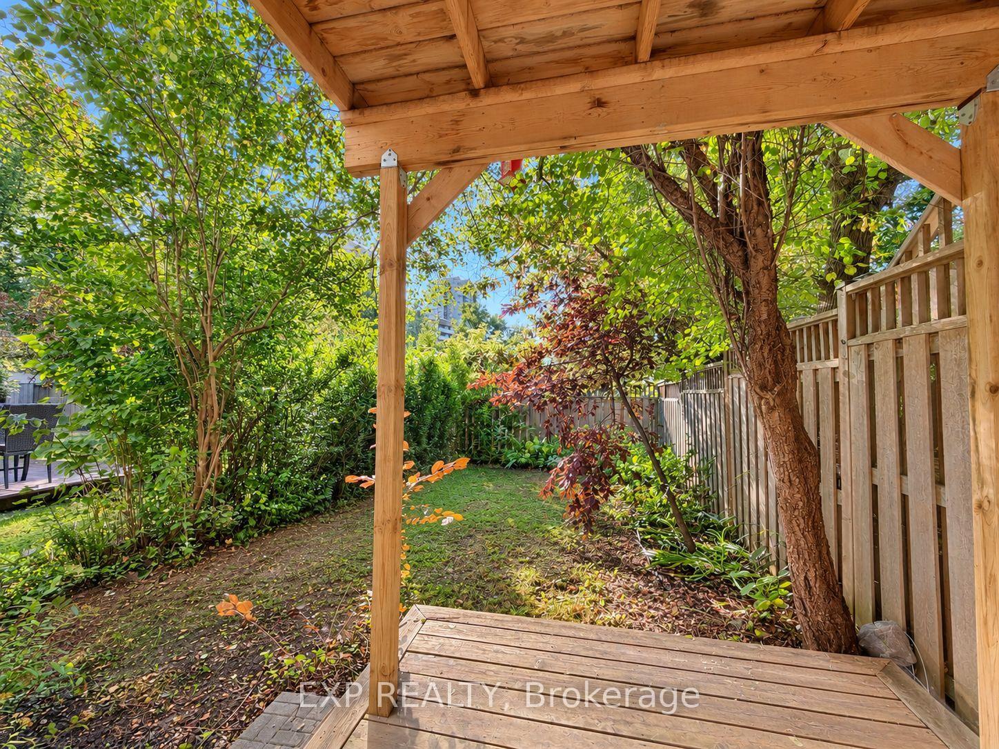 Photo 11 of 189 Dunbarton Court, Ottawa, Cardinal Glen — HOMEH