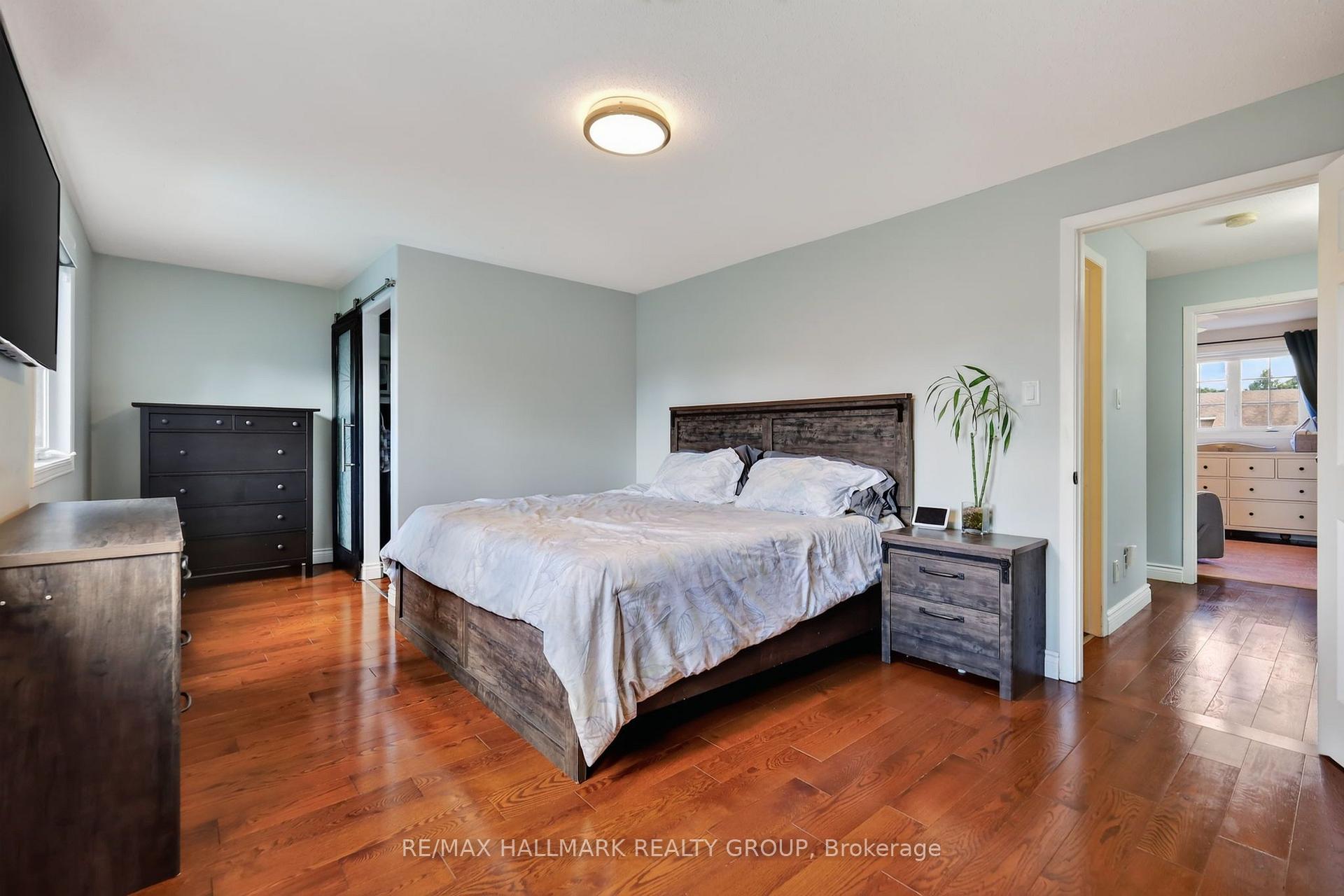 Photo 16 of 6109 Forestglen Crescent, Ottawa, Chapel Hill — HOMEH