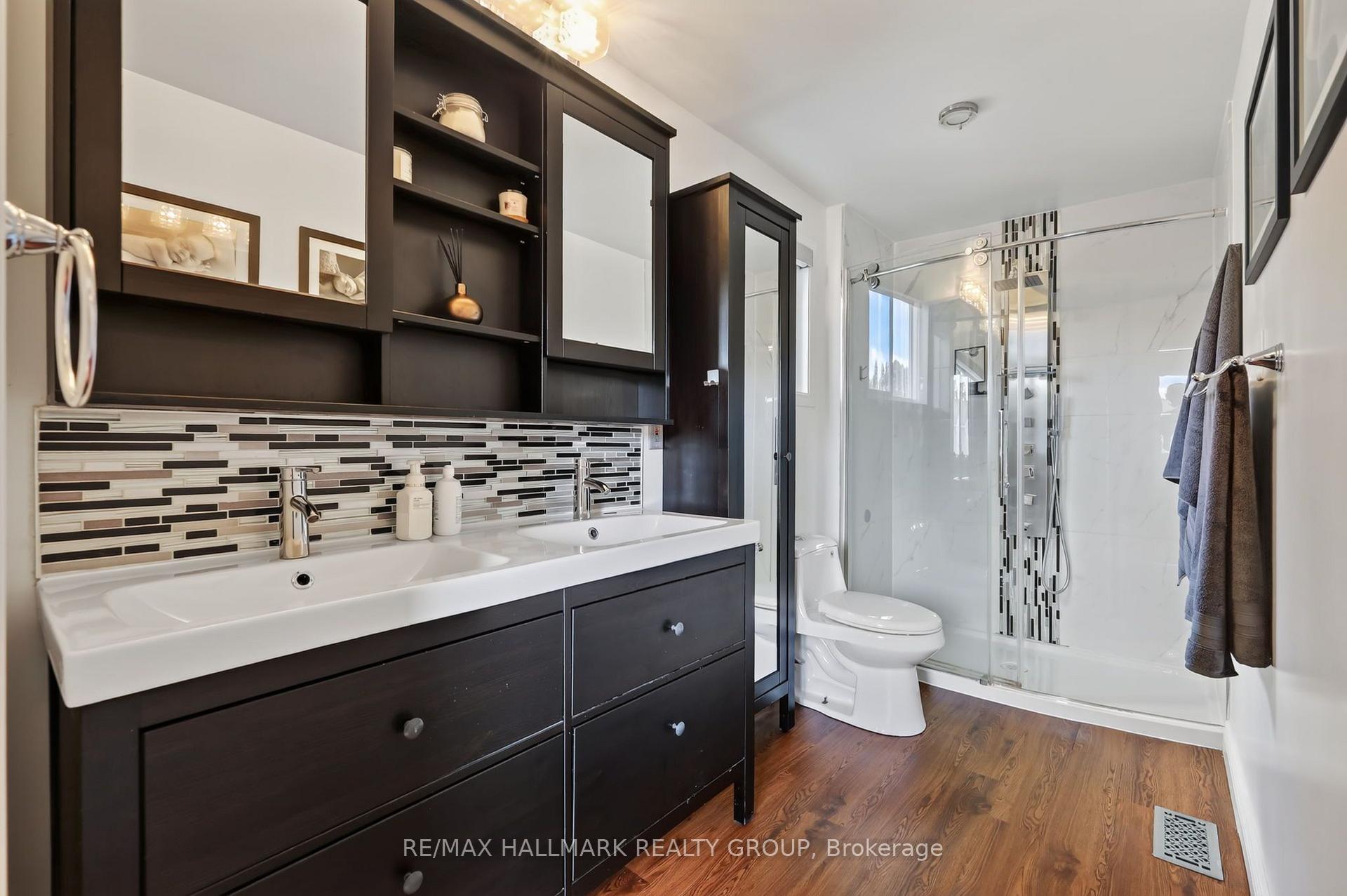 Photo 18 of 6109 Forestglen Crescent, Ottawa, Chapel Hill — HOMEH