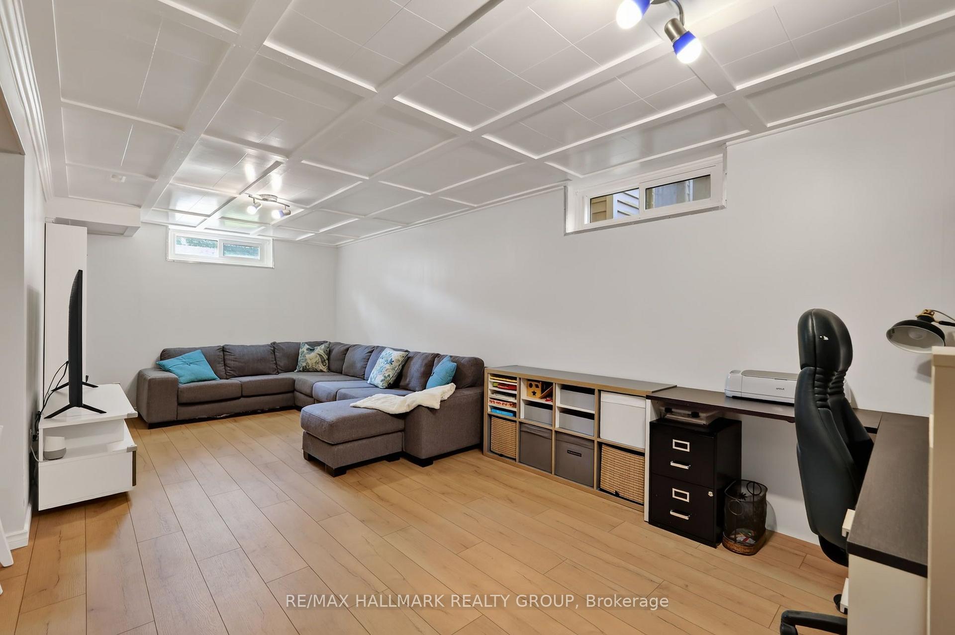 Photo 23 of 6109 Forestglen Crescent, Ottawa, Chapel Hill — HOMEH
