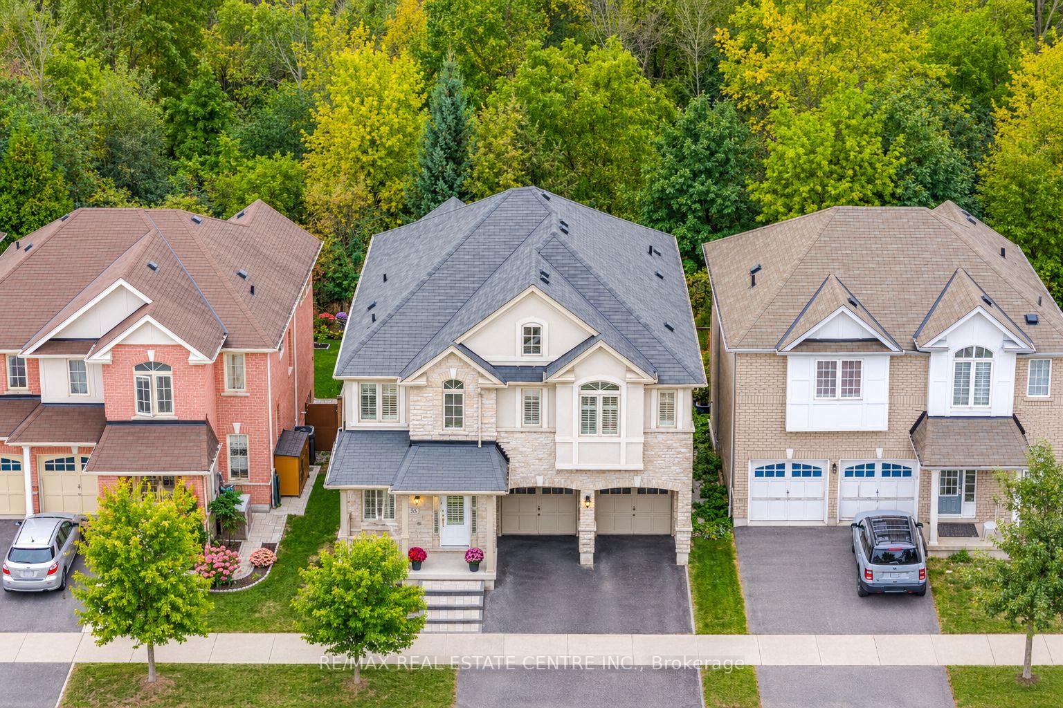 Photo 3 of 33 Mosely Crescent, Ajax, Central East — HOMEH