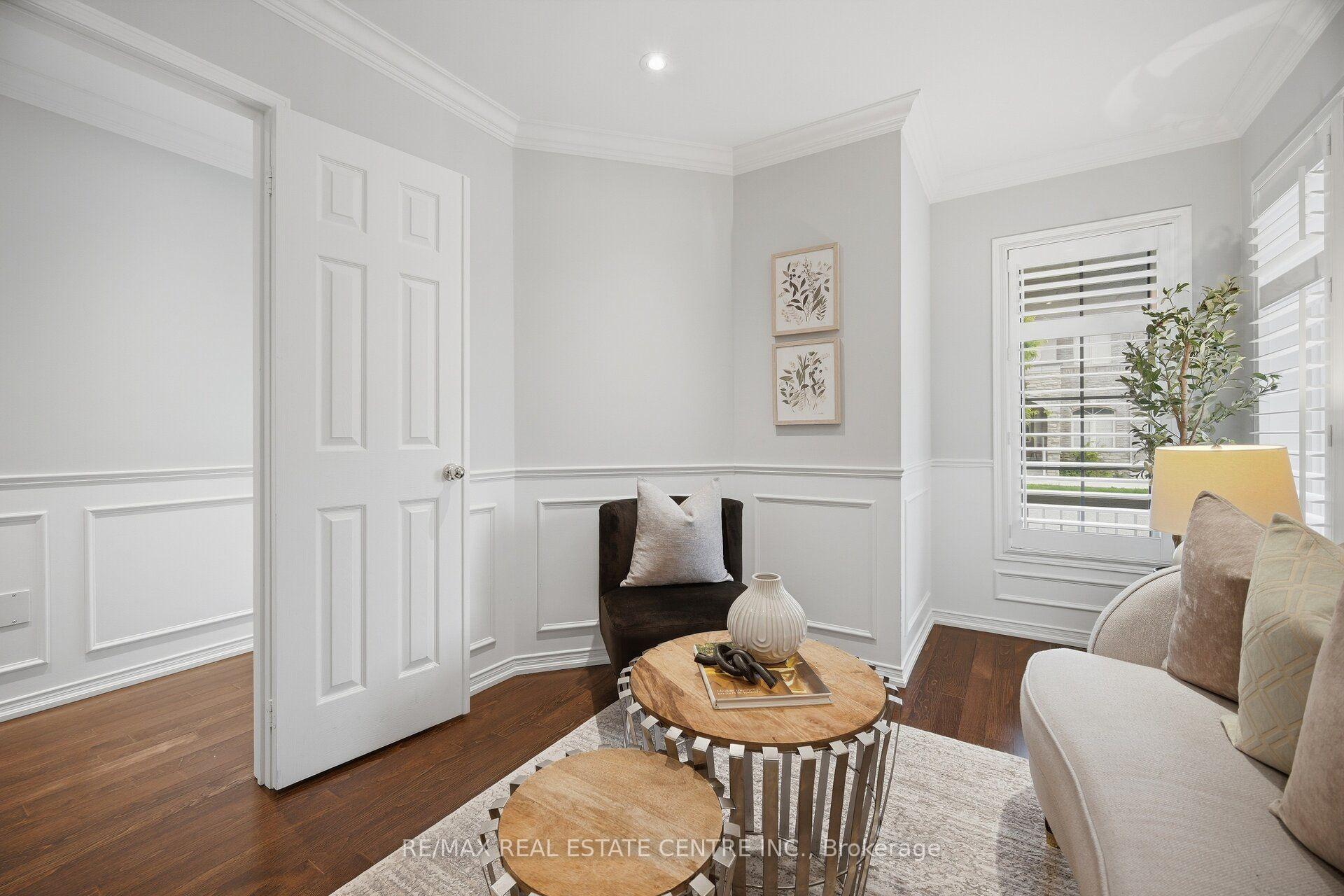 Photo 10 of 33 Mosely Crescent, Ajax, Central East — HOMEH