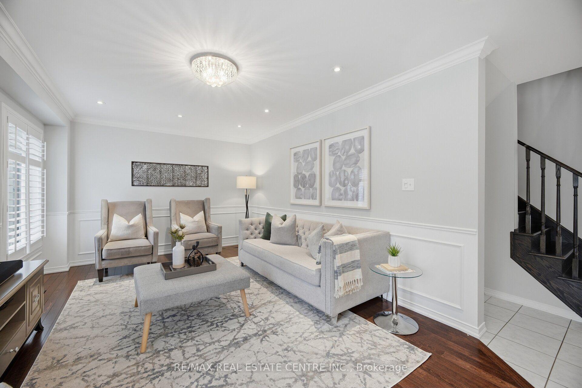 Photo 22 of 33 Mosely Crescent, Ajax, Central East — HOMEH