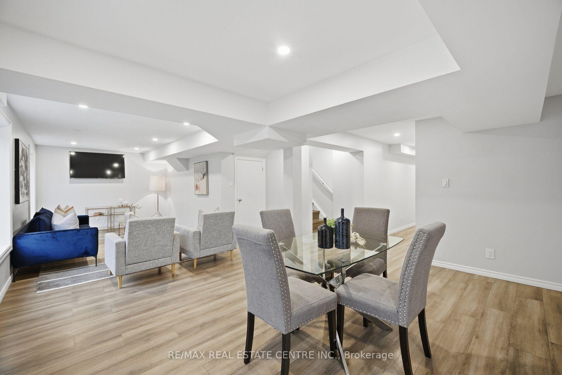 Photo 43 of 33 Mosely Crescent, Ajax, Central East — HOMEH