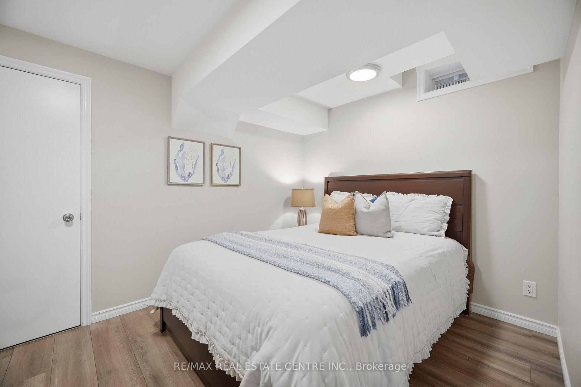 Photo 46 of 33 Mosely Crescent, Ajax, Central East — HOMEH