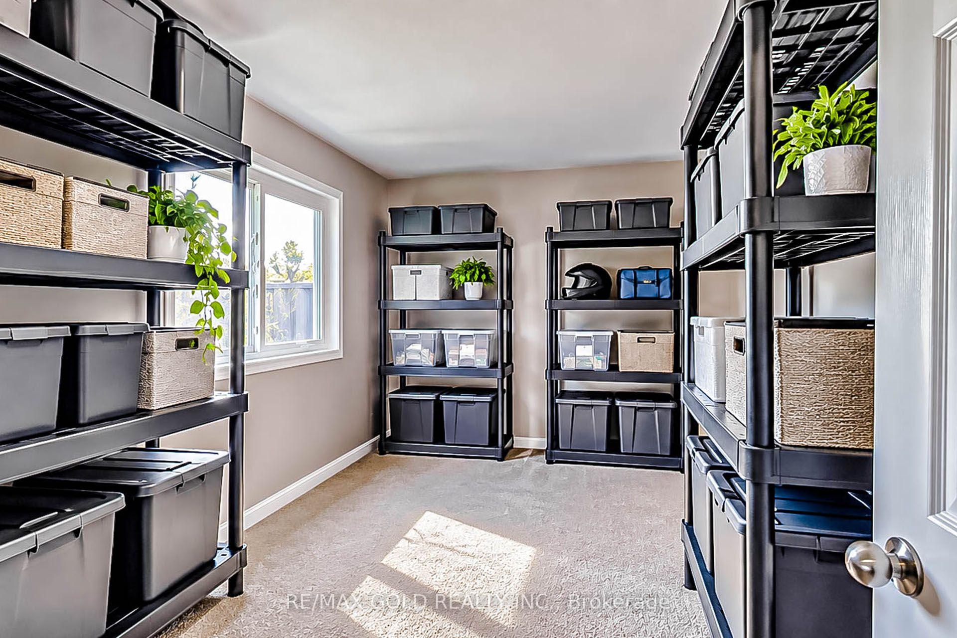 Photo 14 of 44 Deloraine Drive, Brampton, Southgate — HOMEH