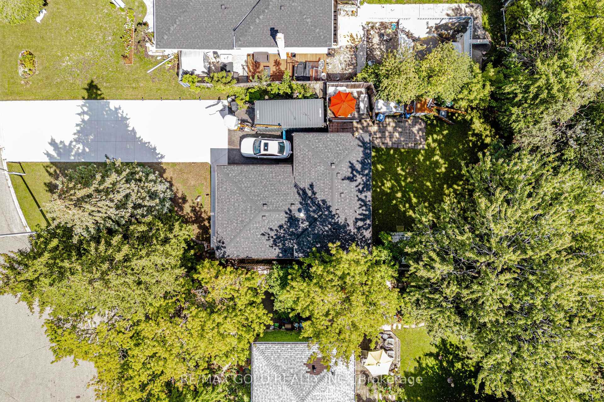 Photo 24 of 44 Deloraine Drive, Brampton, Southgate — HOMEH