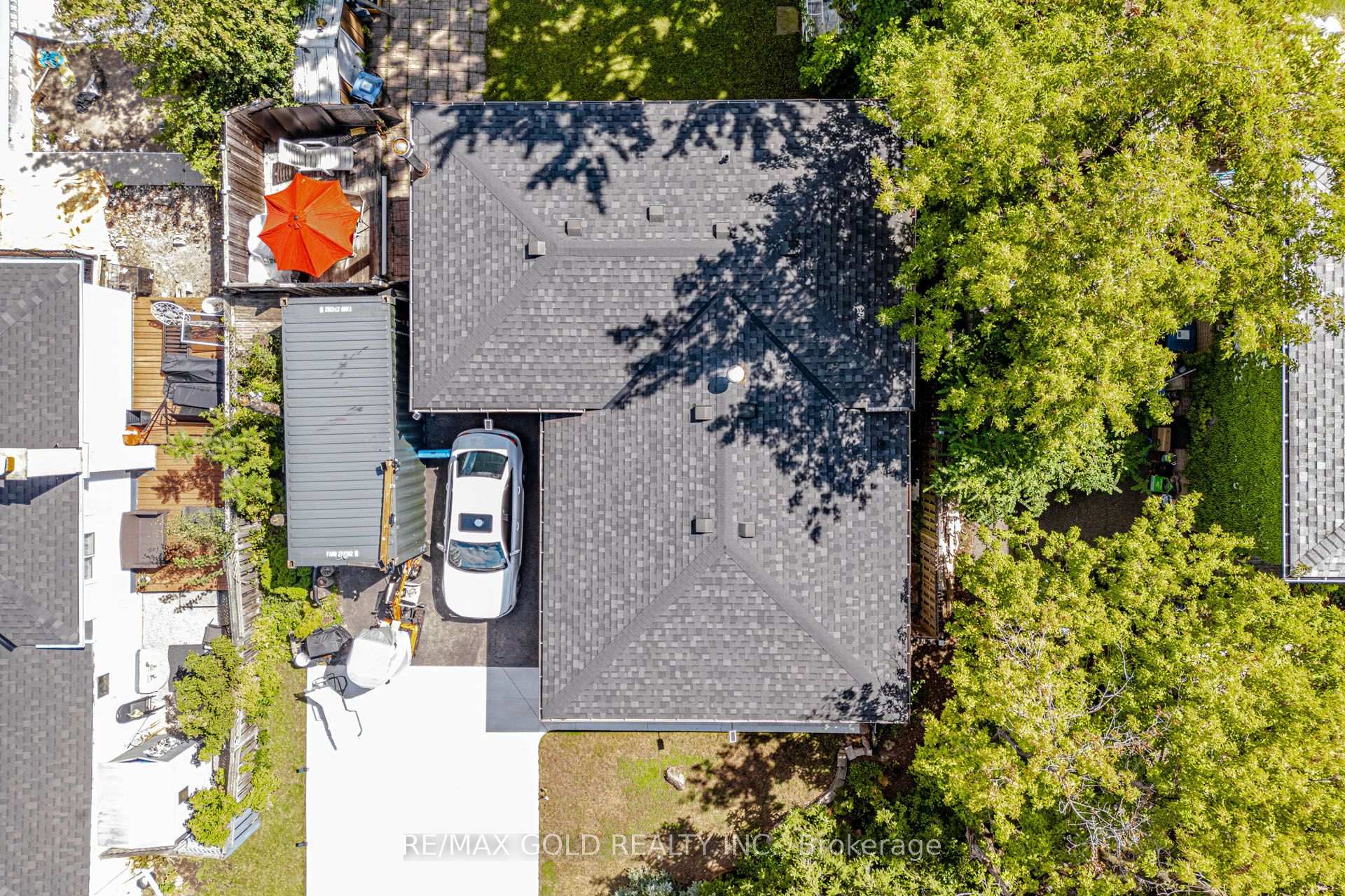 Photo 25 of 44 Deloraine Drive, Brampton, Southgate — HOMEH