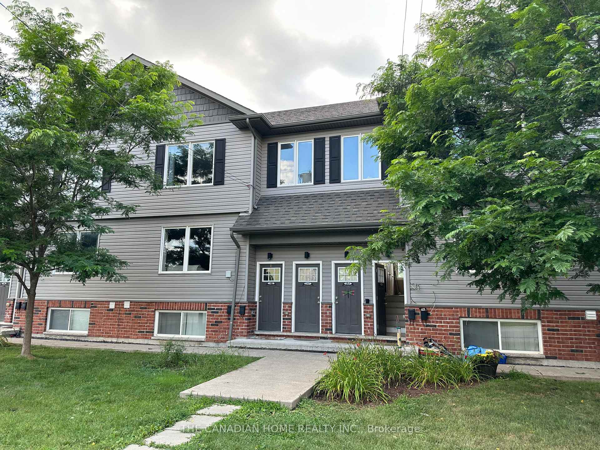 Front of Unit 216, 220 erie Street