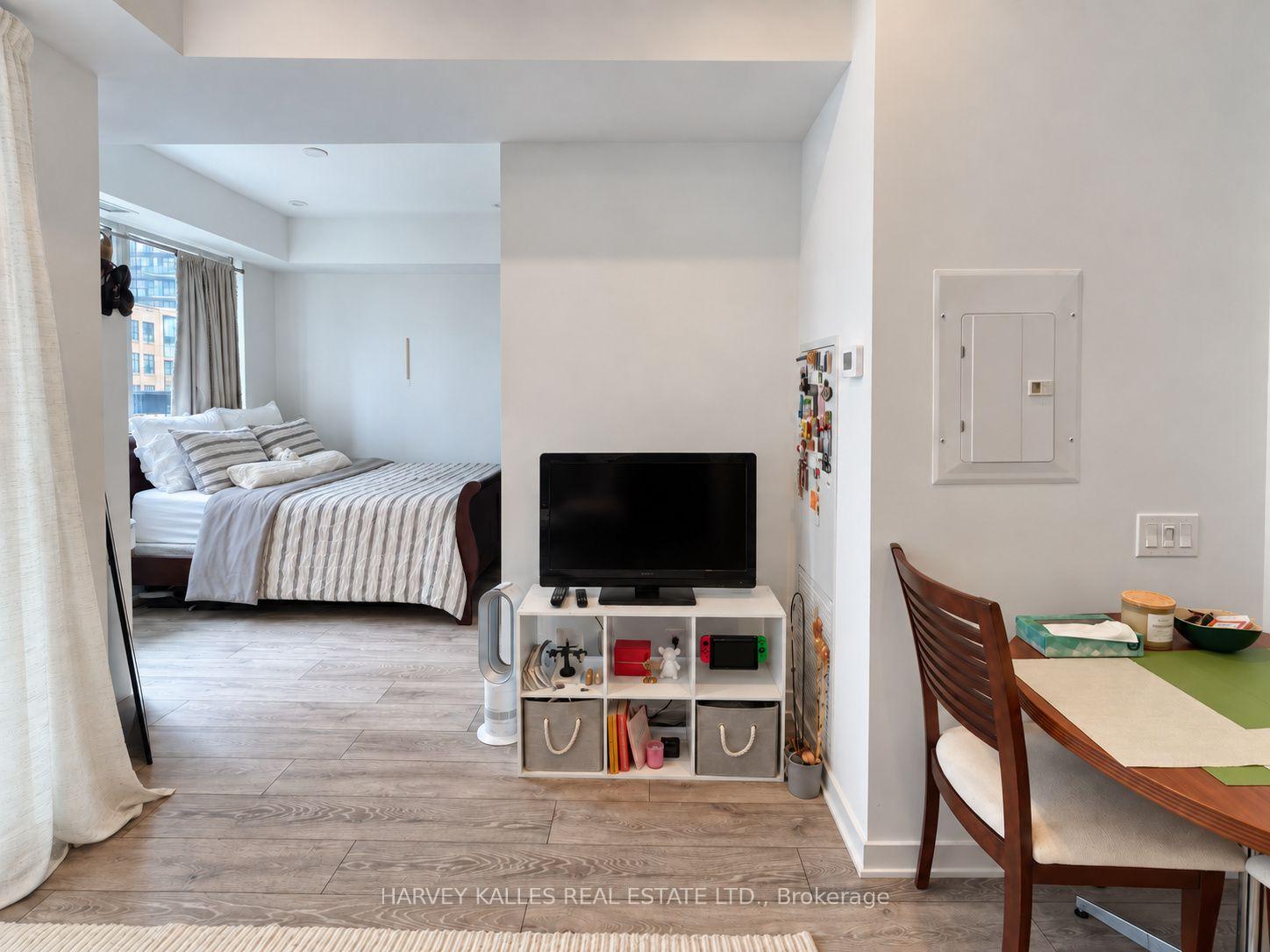 Photo 10 of Unit 915, 108 Peter Street, Toronto, Waterfront Communities — HOMEH