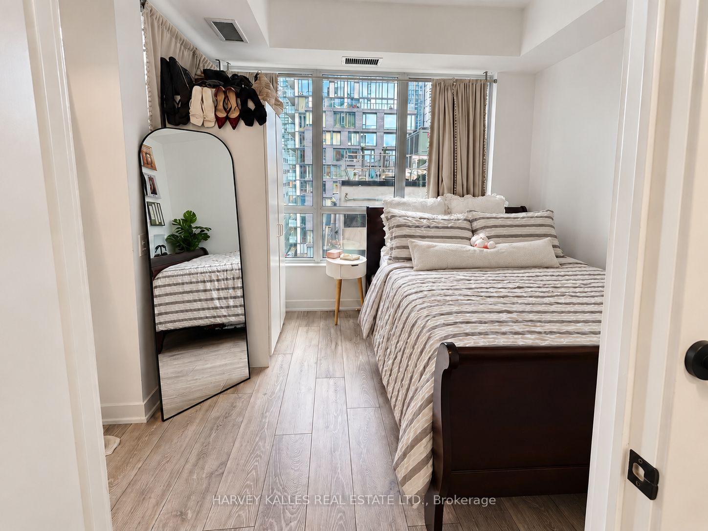 Photo 11 of Unit 915, 108 Peter Street, Toronto, Waterfront Communities — HOMEH